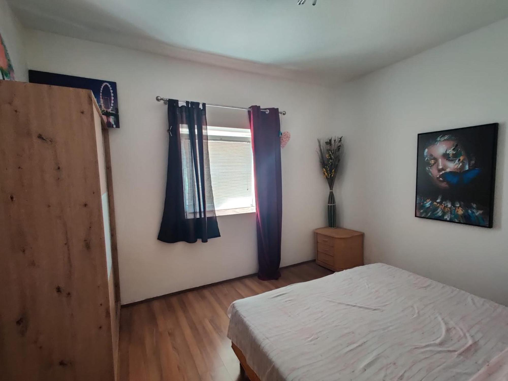Apartman With Private Parking Self Check In Pula